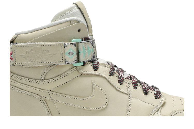 air-jordan-1-retro-hi-strap-n7-ar4410-207_01