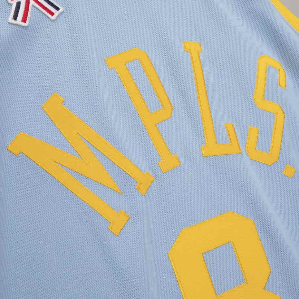 Баскетбольная джерси Mitchell & Ness Kobe Bryant MPLS Lakers Hardwood Classics Throwback 2001-02 NBA Authentic Jersey