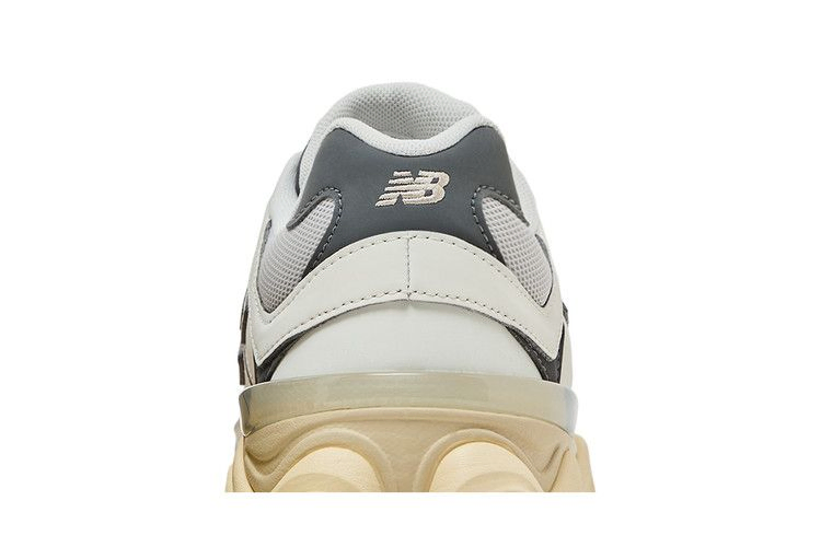 Кроссовки New Balance 9060 Big Kid Wide 'Sea Salt Castlerock'