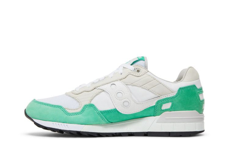 shadow-5000-premier-white-green-s70667-1_02