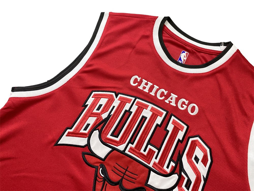 Buck-Up-Chicago-Bulls-Red-Jersey-2