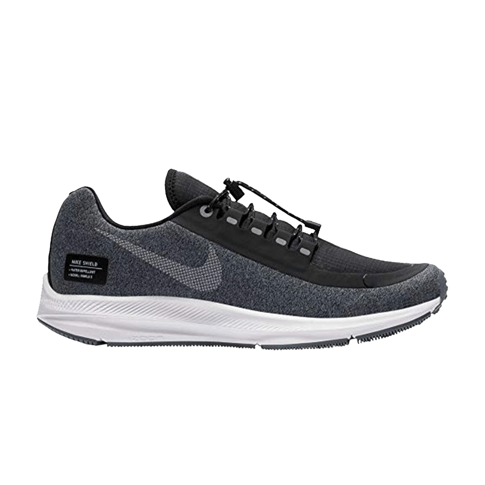 wmns-zoom-winflo-5-run-shield-black-metallic-silver-ao1573-001
