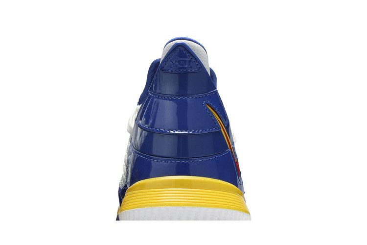 Кроссовки Nike LeBron 16 'SuperBron'