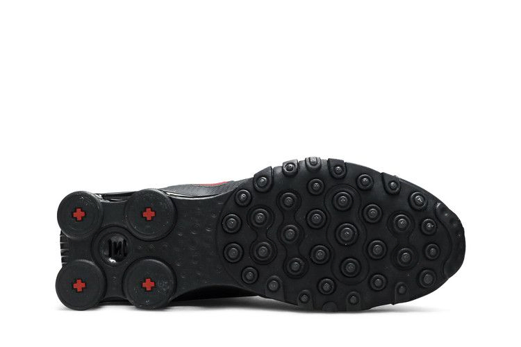 shox-nz-black-varsity-red-378341-017_03