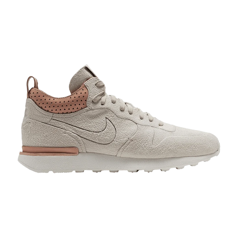Krossovki-Nike-Internationalist-Mid-Royal-Sandtrap
