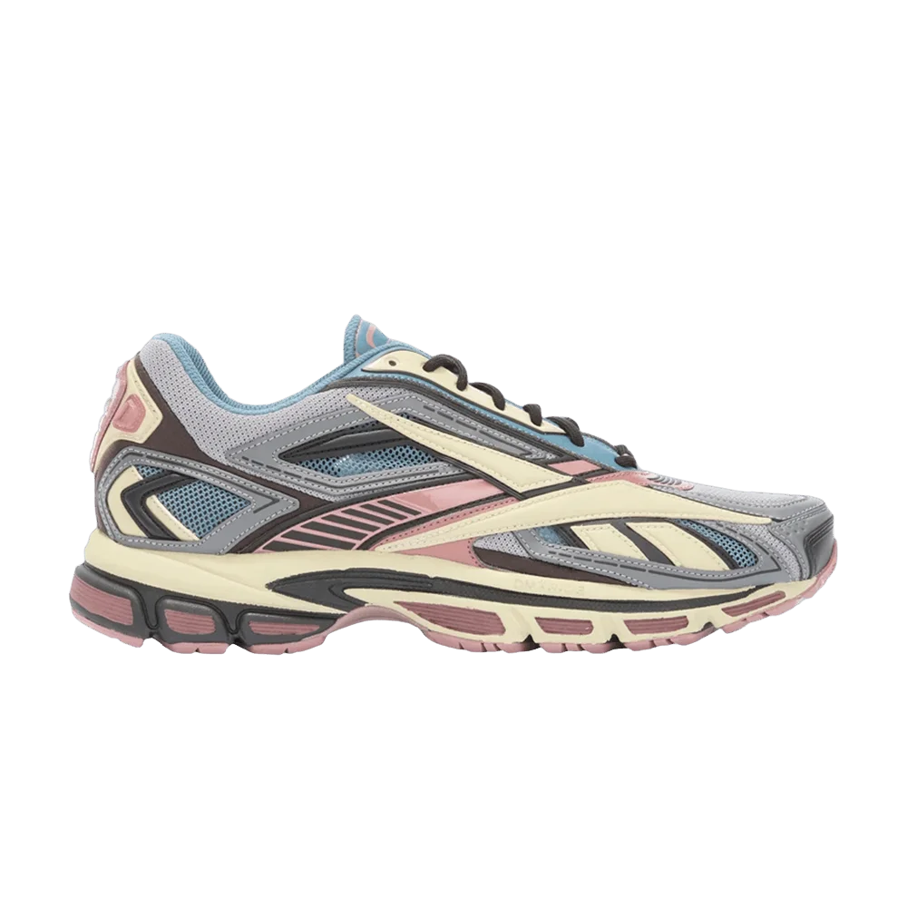 Krossovki-Reebok-Premier-Road-Ultra-LTD-Soft-Pink