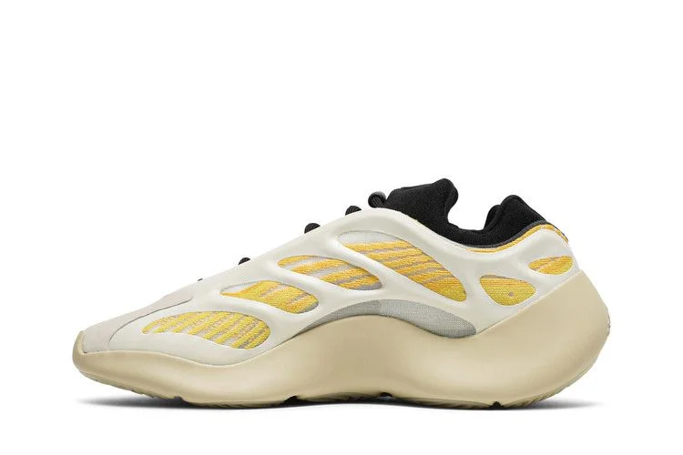 Кроссовки adidas Yeezy 700 V3 'Safflower'