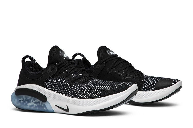 joyride-run-flyknit-oreo-aq2730-001_07