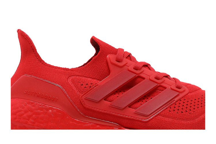 Кроссовки adidas UltraBoost 21 'Vivid Red'