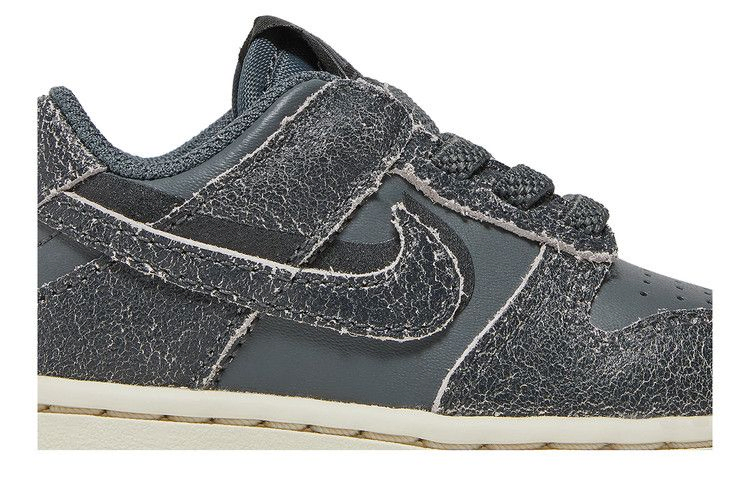 Кроссовки Nike Dunk Low SE TD 'Halloween - Cauldron'