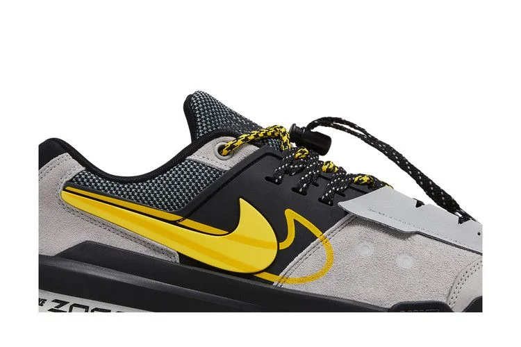 Кроссовки sacai x Nike Zegamadome 'Matte Silver Tour Yellow'