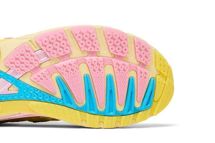 unheardof-x-adidas-adistar-control-5-piggy-runner-2-0-cheeseburger-kj8359_5