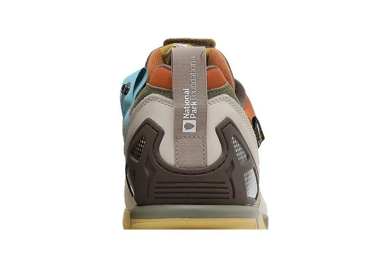 Krossovki-National-Park-Foundation-x-adidas-ZX-8000-Yellowstone-6