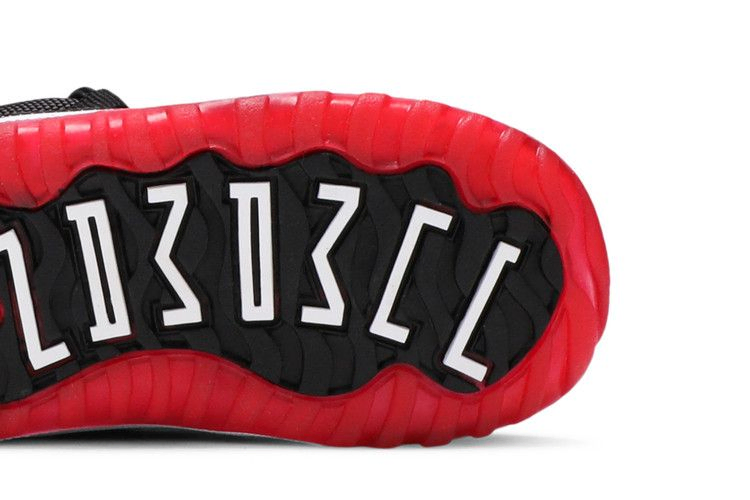 air-jordan-11-retro-td-bred-2019-378040-061_04