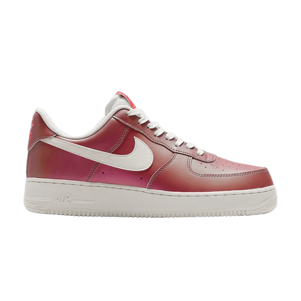 Krossovki-Nike-Air-Force-1-07-LV8-Iridescent