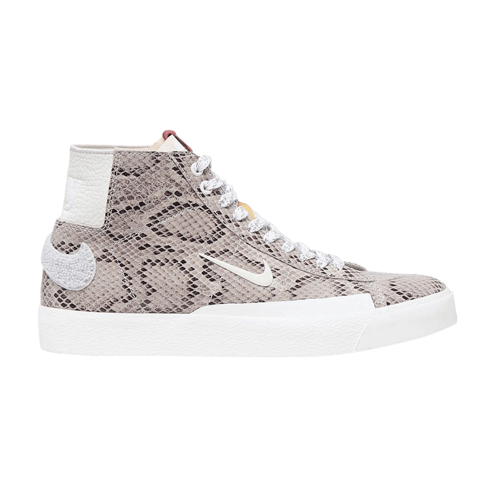 soulland-x-blazer-mid-qs-sb-fri-day-03-cn4540-002