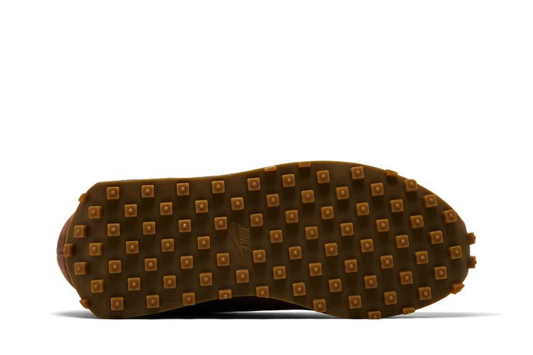 aritzia-x-nike-wmns-ld-1000-fauna-brown-io1824-244_03