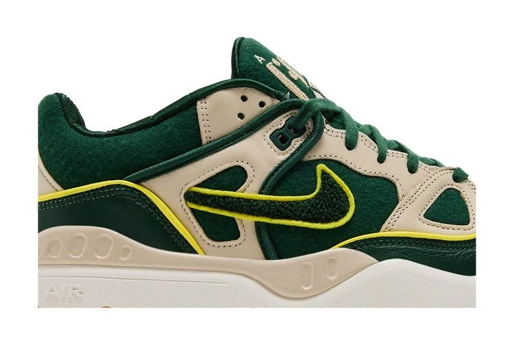 Krossovki-Nigo-x-Nike-Air-Force-3-SP-College-Pack-Forest-Green-1