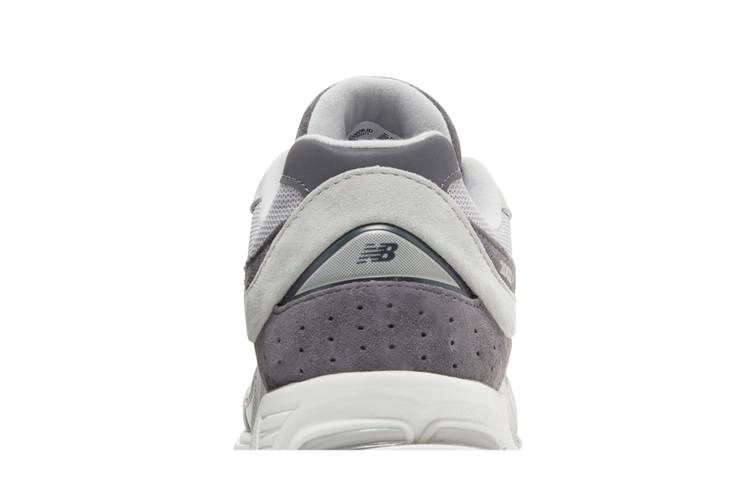 Кроссовки New Balance 2002R 'Light Dark Grey'
