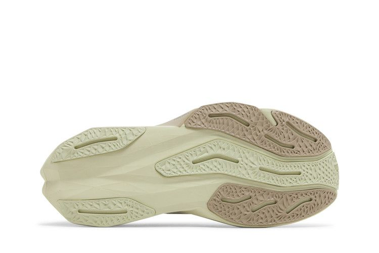 Кроссовки New Balance FuelCell Rebel v4 'Linen Lichen Green'