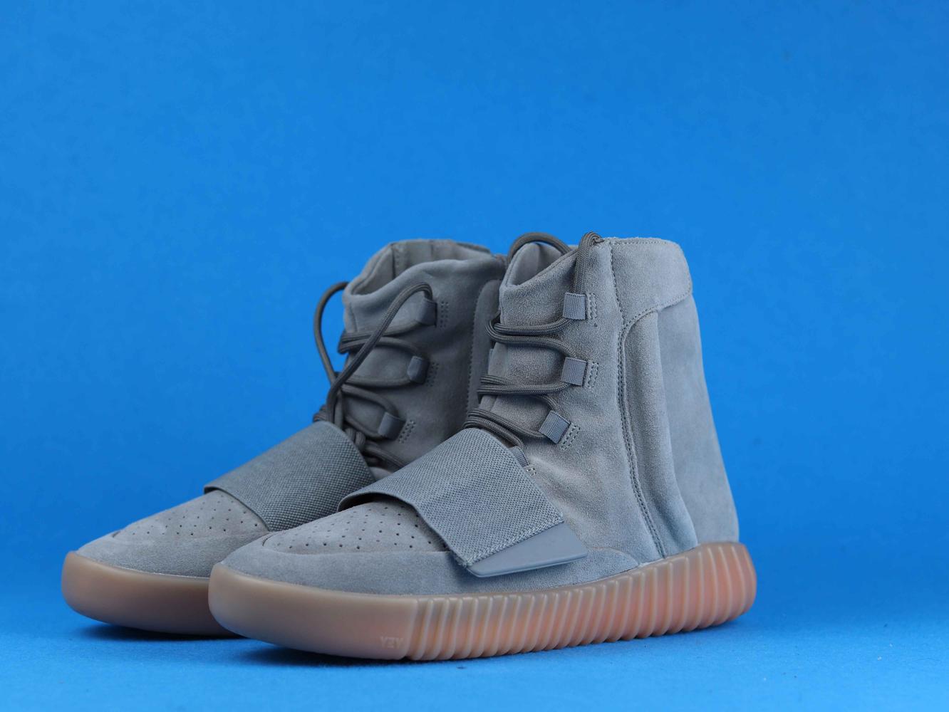 adidas-Yeezy-Boost-750-Light-Grey-Glow-In-the-Dark-8