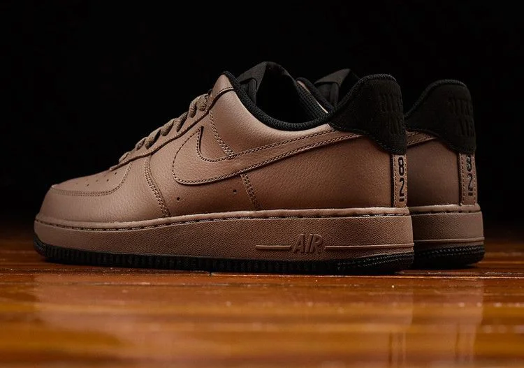 Krossovki-Nike-Air-Force-1-07-Dark-Mushroom-2