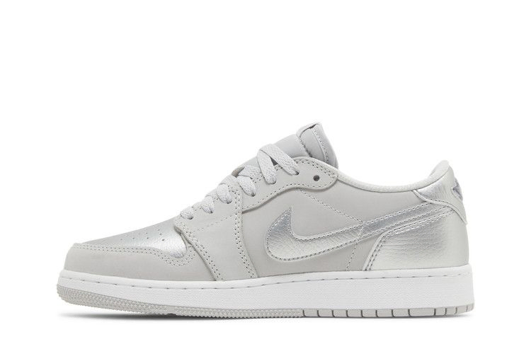 air-jordan-1-retro-low-og-gs-metallic-silver-cz0858-002_02