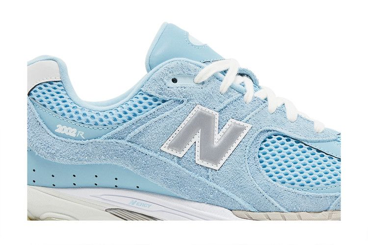 Кроссовки New Balance 2002R 'Bright Sky'