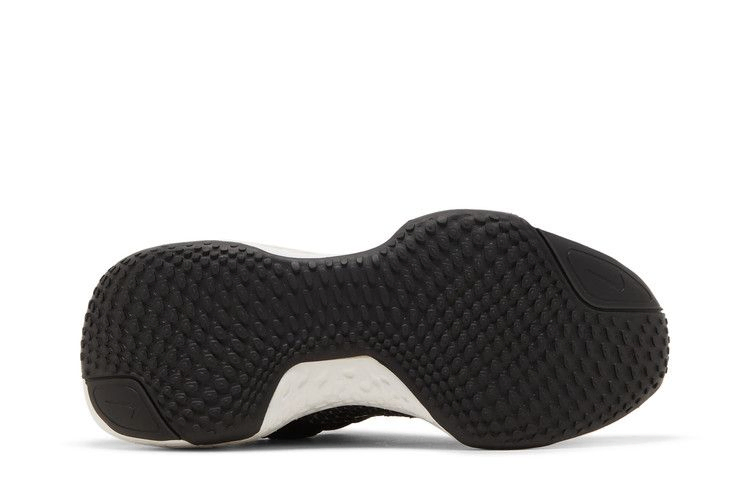 Кроссовки Nike Wmns ZoomX Invincible Run Flyknit 2 'Black White'