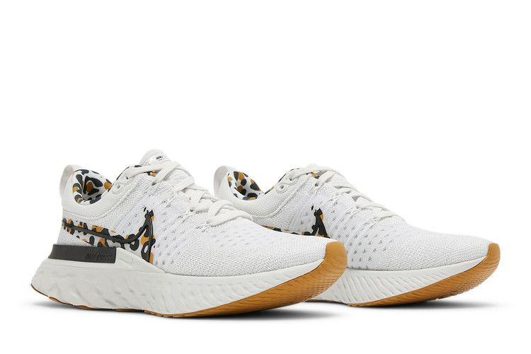 wmns-react-infinity-run-flyknit-2-leopard-dj5932-001_07