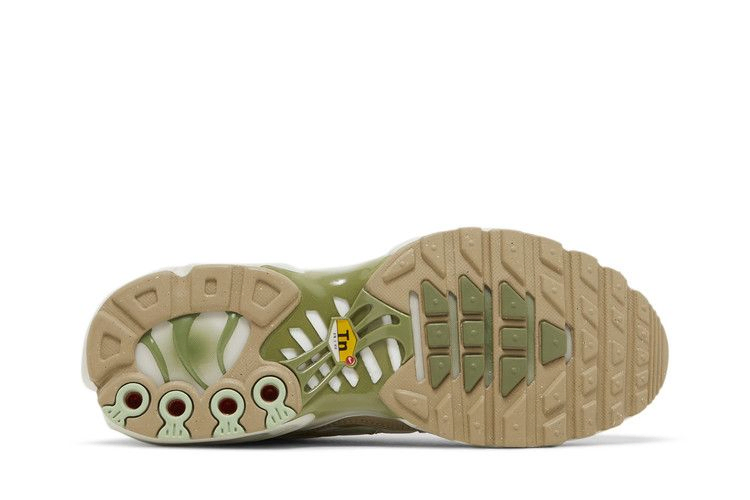 Кроссовки Nike Wmns Air Max Plus 'Light Bone Alligator'