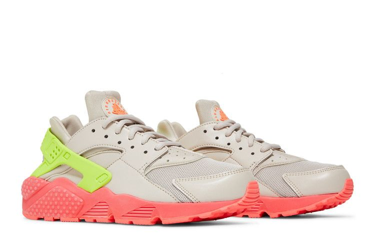 wmns-air-huarache-run-desert-sand-634835-033_07