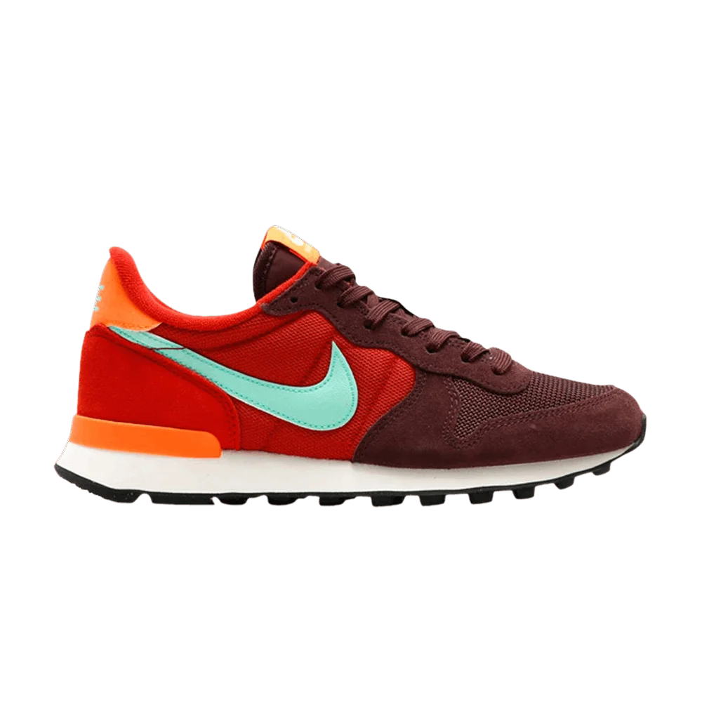 Krossovki-Nike-Wmns-Internationalist-Mahogany-Green-Orange