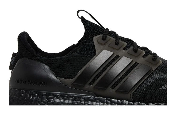 Кроссовки adidas UltraBoost DNA Mono 'Triple Black'