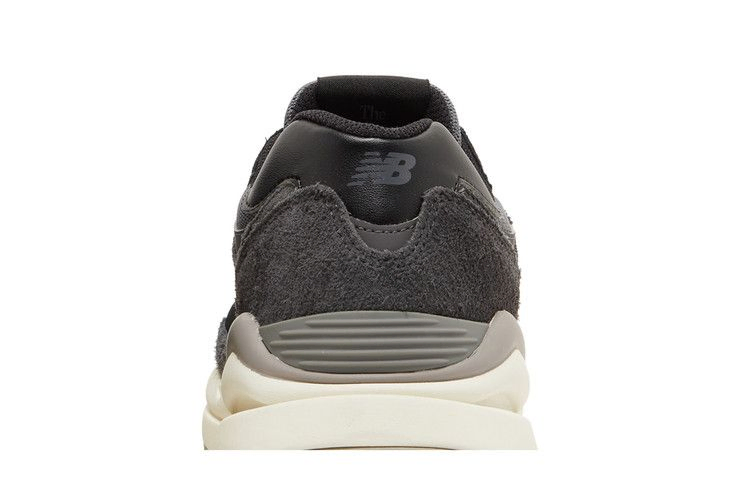 Кроссовки New Balance 57/40 'Black Magnet'