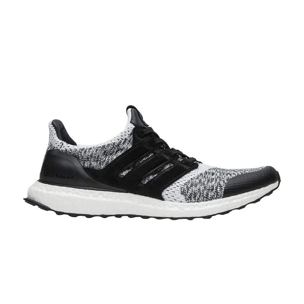 Krossovki-Sneakersnstuff-x-Social-Status-x-adidas-UltraBoost-SE-White-Black