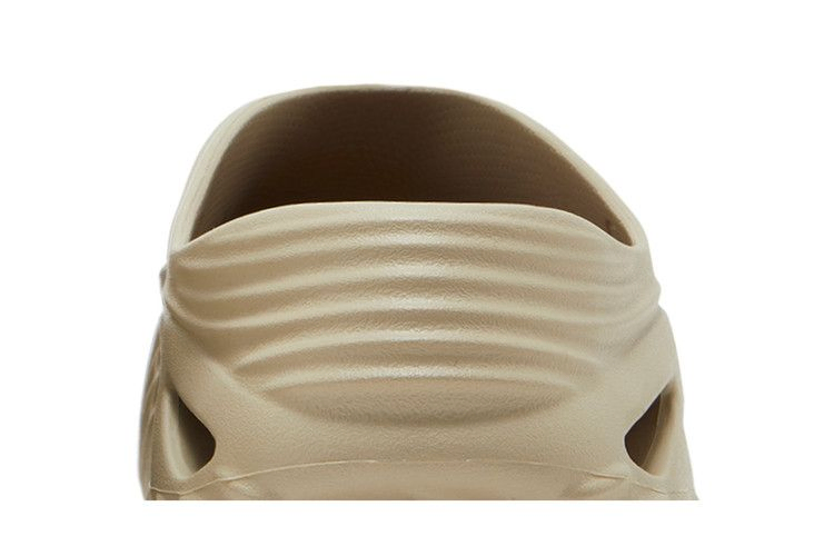 Кроссовки Crocs Echo Wave 'Moth'
