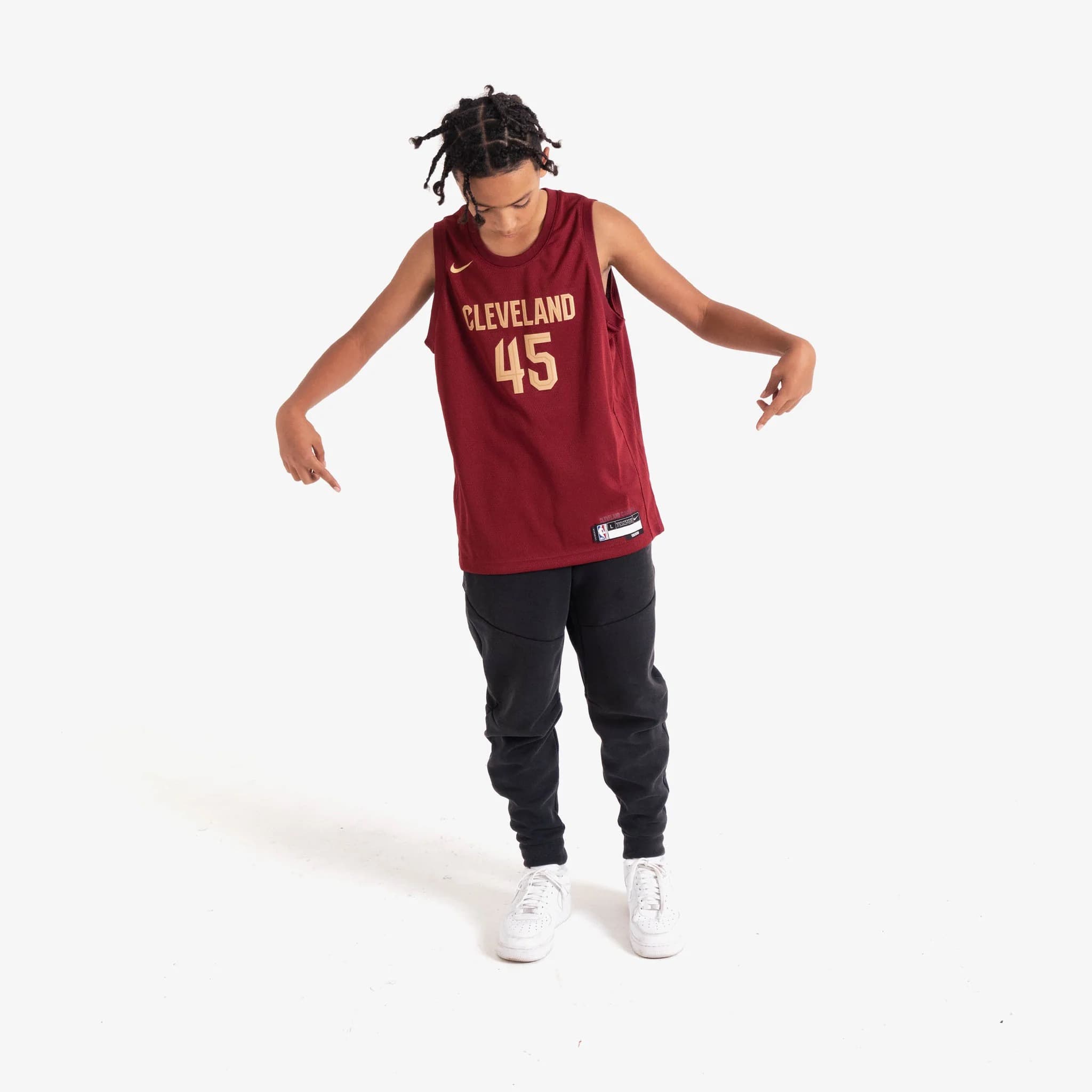 2022-2023-Cleveland-Cavaliers-Donovan-Mitchell-45-Youth-NBA-Swingman-Icon-Edition-Red-Jersey-3