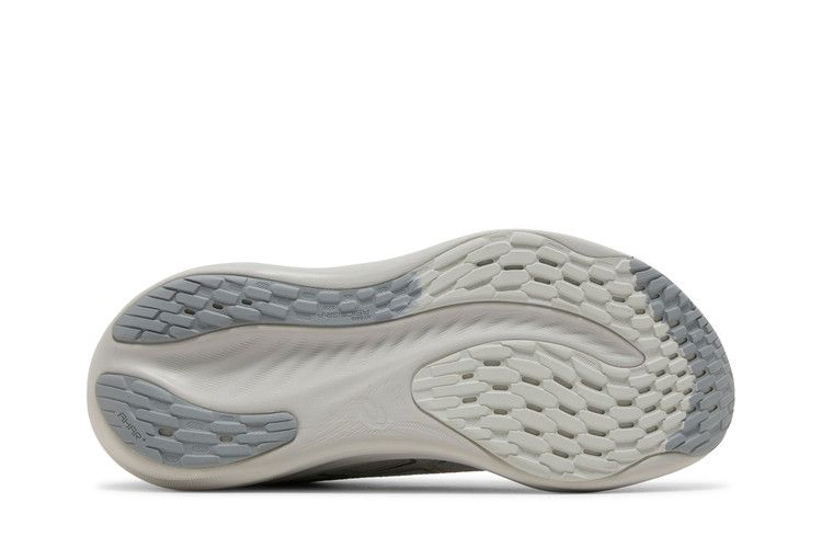 Кроссовки ASICS Wmns Gel Nimbus 26 'Concrete Pure Silver'