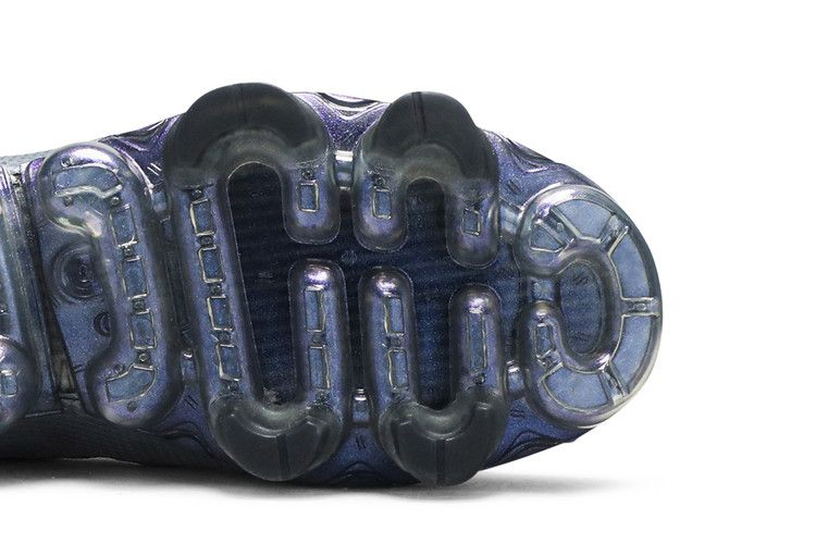 air-vapormax-2019-gs-throwback-future-aj2616-003_04