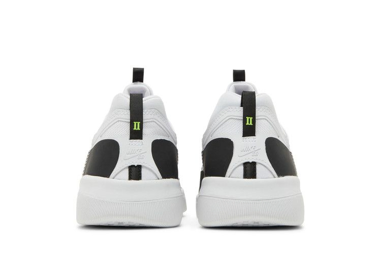 nyjah-free-2-sb-black-white-wild-berry-bv2078-009_05