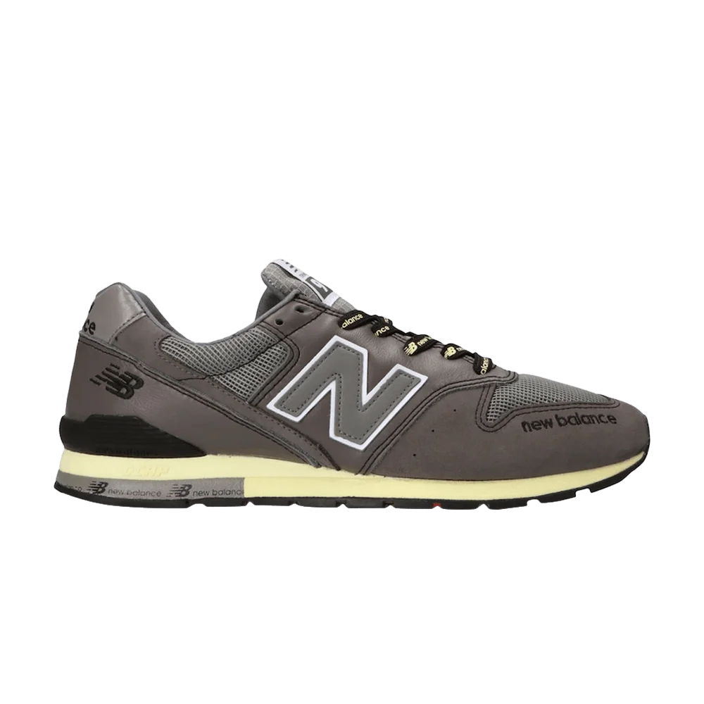 Krossovki-New-Balance-N.HOOLYWOOD-x-996