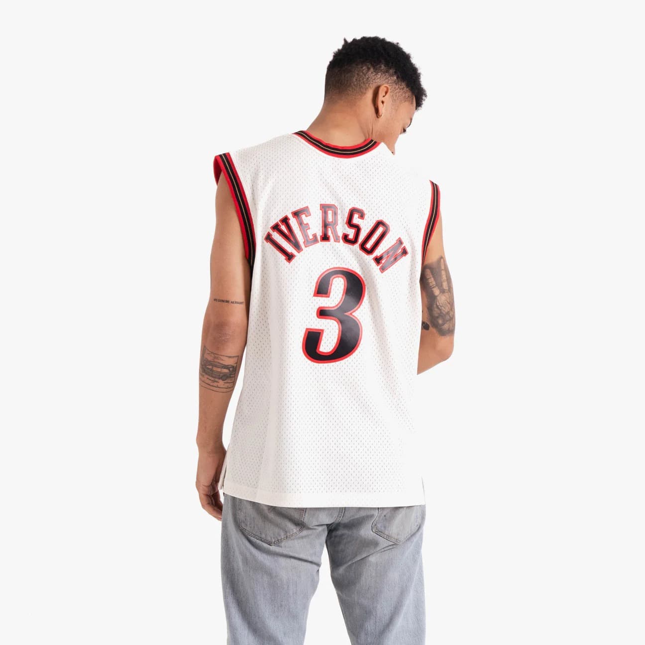 Баскетбольная джерси Philadelphia 76ers Allen Iverson #3 Swingman Hardwood Classics Off White Jersey