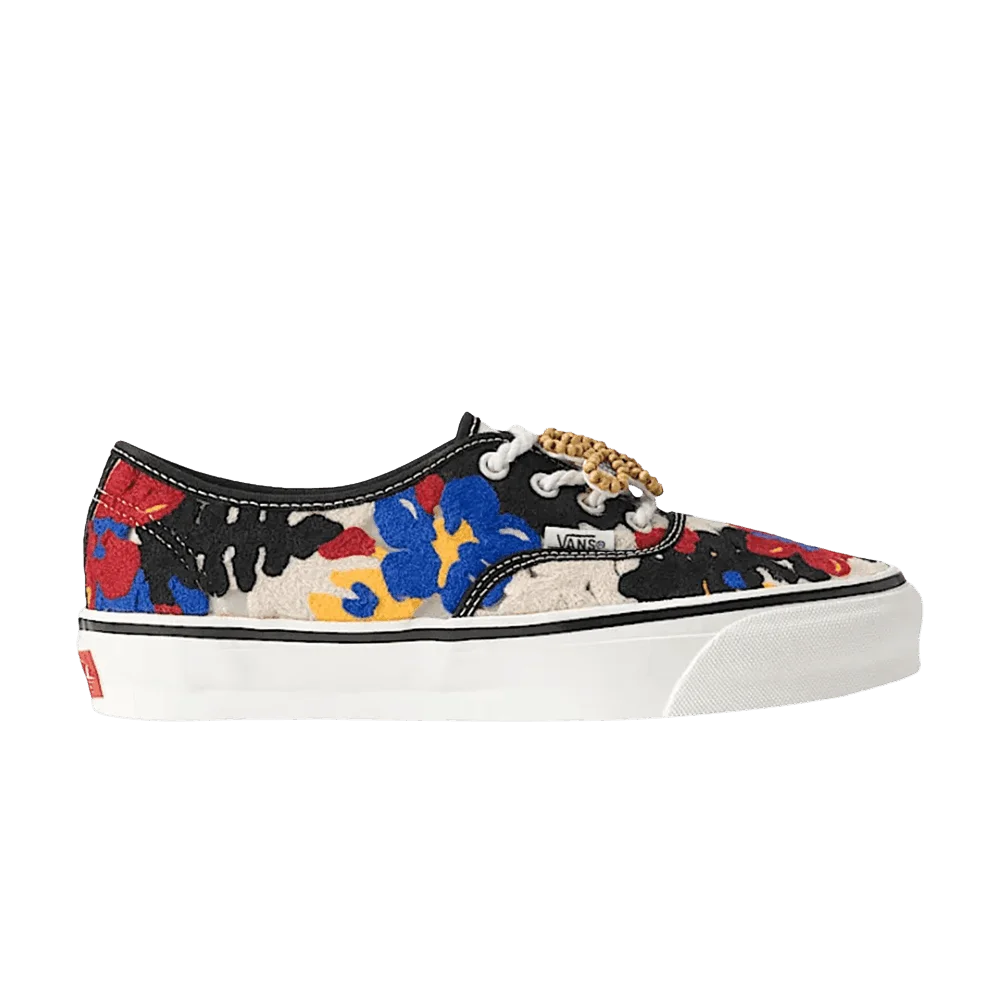 vans-premium-authentic-needlework-white-red-blue-vn000y0s448_1