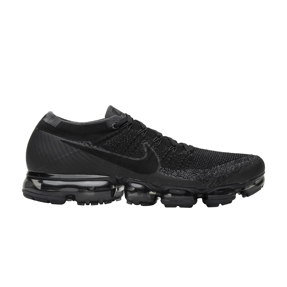 Krossovki-Nike-Air-VaporMax-Triple-Black
