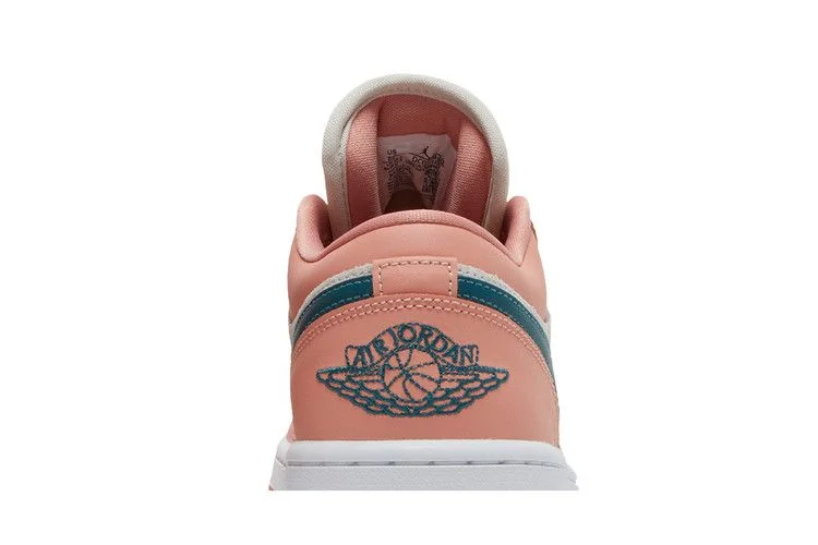 Кроссовки Wmns Air Jordan 1 Low 'Light Madder Root'