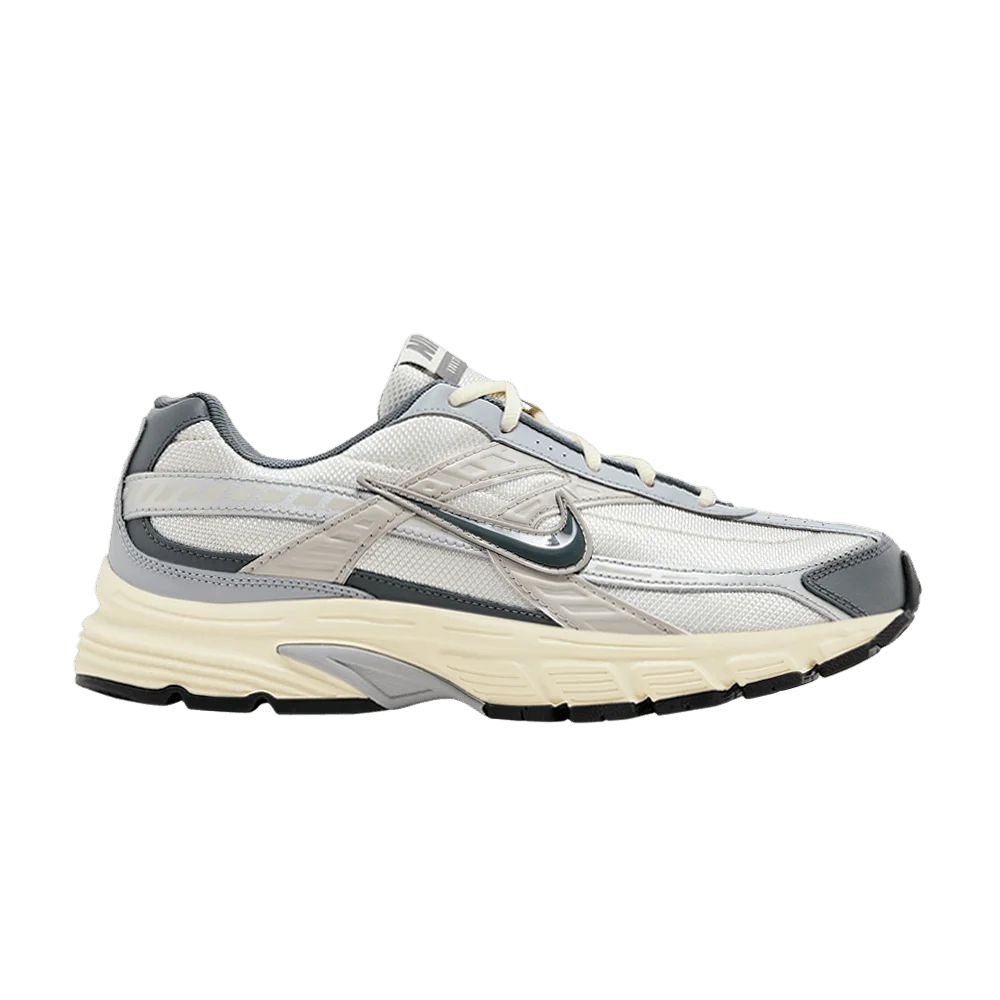 Krossovki-Nike-Initiator-Light-Bone-Metallic-Silver