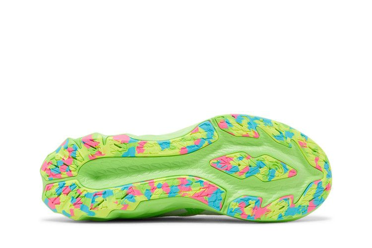 Кроссовки Asics Novablast 2 'White Safety Yellow'