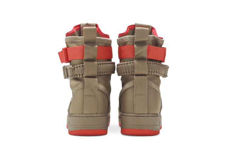 special-field-air-force-1-rush-coral-864024-205_05