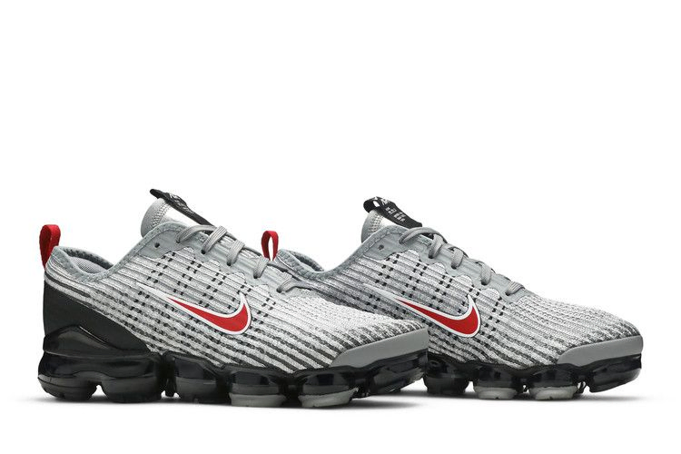 air-vapormax-flyknit-3-gs-particle-grey-university-red-bq5238-006_07